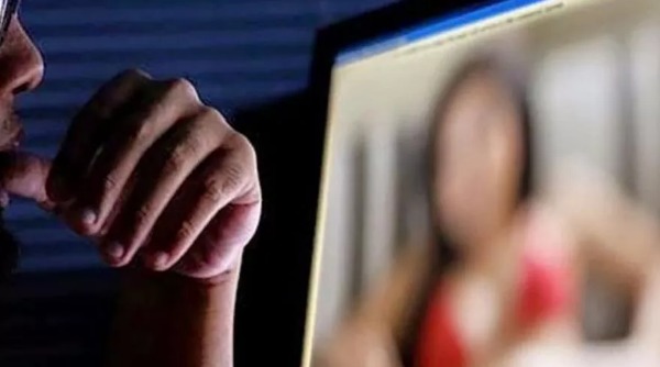Porno tiziana cantone