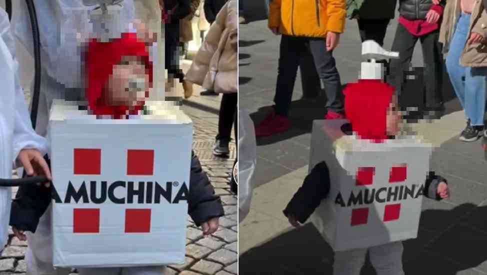 Carnevale a Napoli, bambino travestito da amuchina spopola sui social