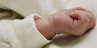 Neonato trovato a Pignataro Maggiore, soccorso e trasferito al Cardarelli: sta bene Neonato