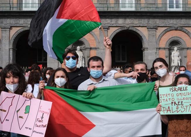 Napoli, lite tra turisti israeliani e ristoratrice pro Palestina Napoli, lite tra turisti israeliani e ristoratrice pro Palestina