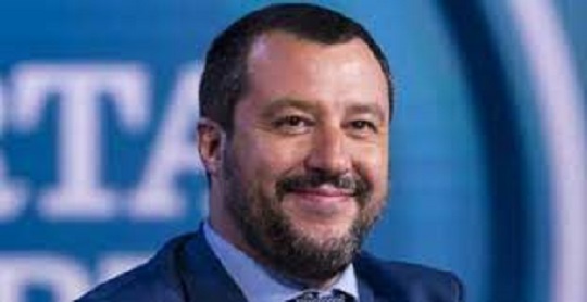 Cetara, battaglia per un parcheggio: ecco la lettera a Salvini Cetara, battaglia per un parcheggio: ecco la lettera a Salvini