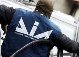 Da boss a killer su commissione: 20mila euro per uccidere l’ex compagna