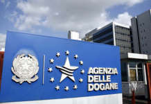 Sostanza vietata all’interno di cosmetici: scatta il sequestro dell’Agenzia delle Dogane