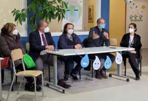 Continua il tour “Plastic Free” di Gesesa: consegnate borracce agli alunni di Forchia Continua il tour “Plastic Free” di Gesesa: consegnate borracce agli alunni di Forchia
