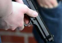 Agguato in strada ad Afragola, 37enne morto: c’è l’ombra della camorra