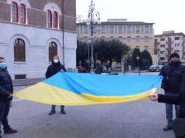 Ucraina, pullman profughi a Napoli: “Abbiamo visto l’inferno”