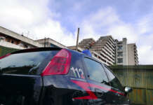 Blitz all’alba di carabinieri e polizia, operazione anticamorra a Scampia