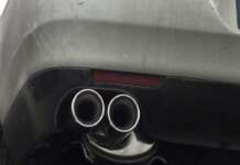 Rubano una marmitta e feriscono un poliziotto: inseguiti e bloccati