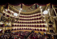 Teatro San Carlo: diecimila visitatori, in trentamila agli spettacoli