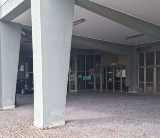 Scarinzi querela Gabriele Corona: depositata la denuncia in Procura Tribunale Benevento