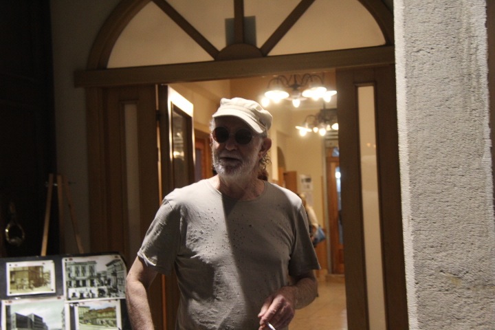 Francesco De Gregori torna fra teatri, palasport e club: tappa anche in Campania Francesco De Gregori torna fra teatri, palasport e club: tappa anche in Campania