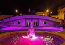 Paupisi, piazza Boscaino si illumina di viola per la Giornata della Fibromialgia
