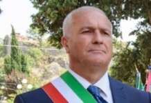 Forestali senza stipendio, Calzone attacca: “Perché non è stata attivata l’anticipazione di tesoreria?”