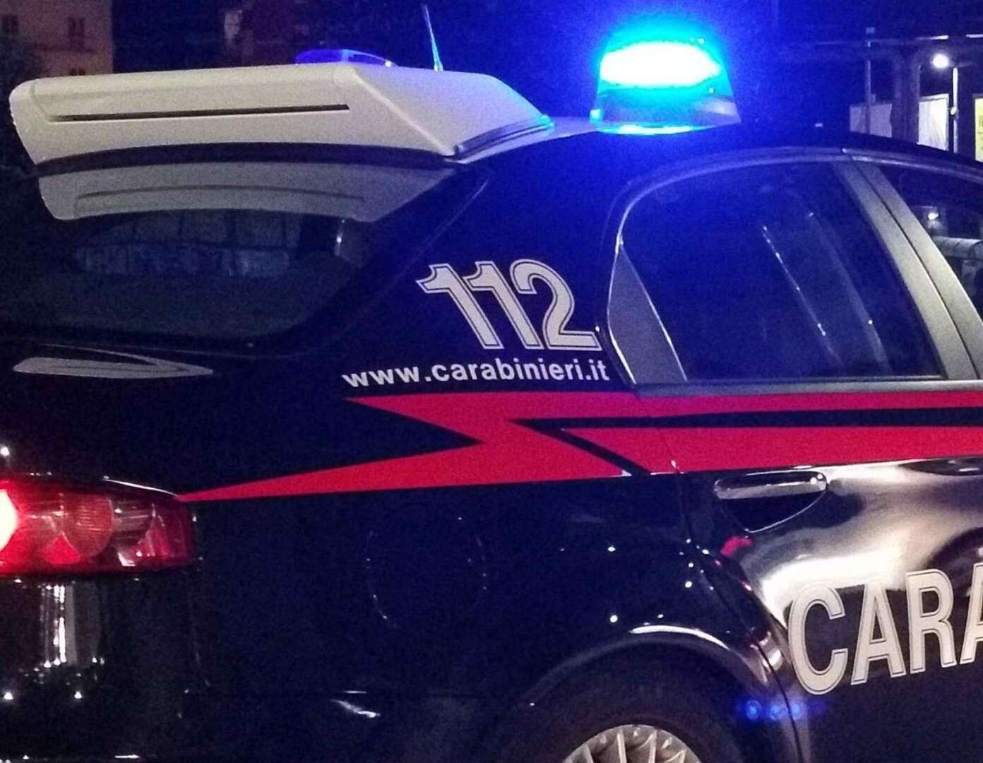Sedicenne ferito nel Napoletano, indagini dei Carabinieri