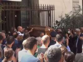 Napoli, applausi e chiesa gremita per l’addio a Mia Filippone