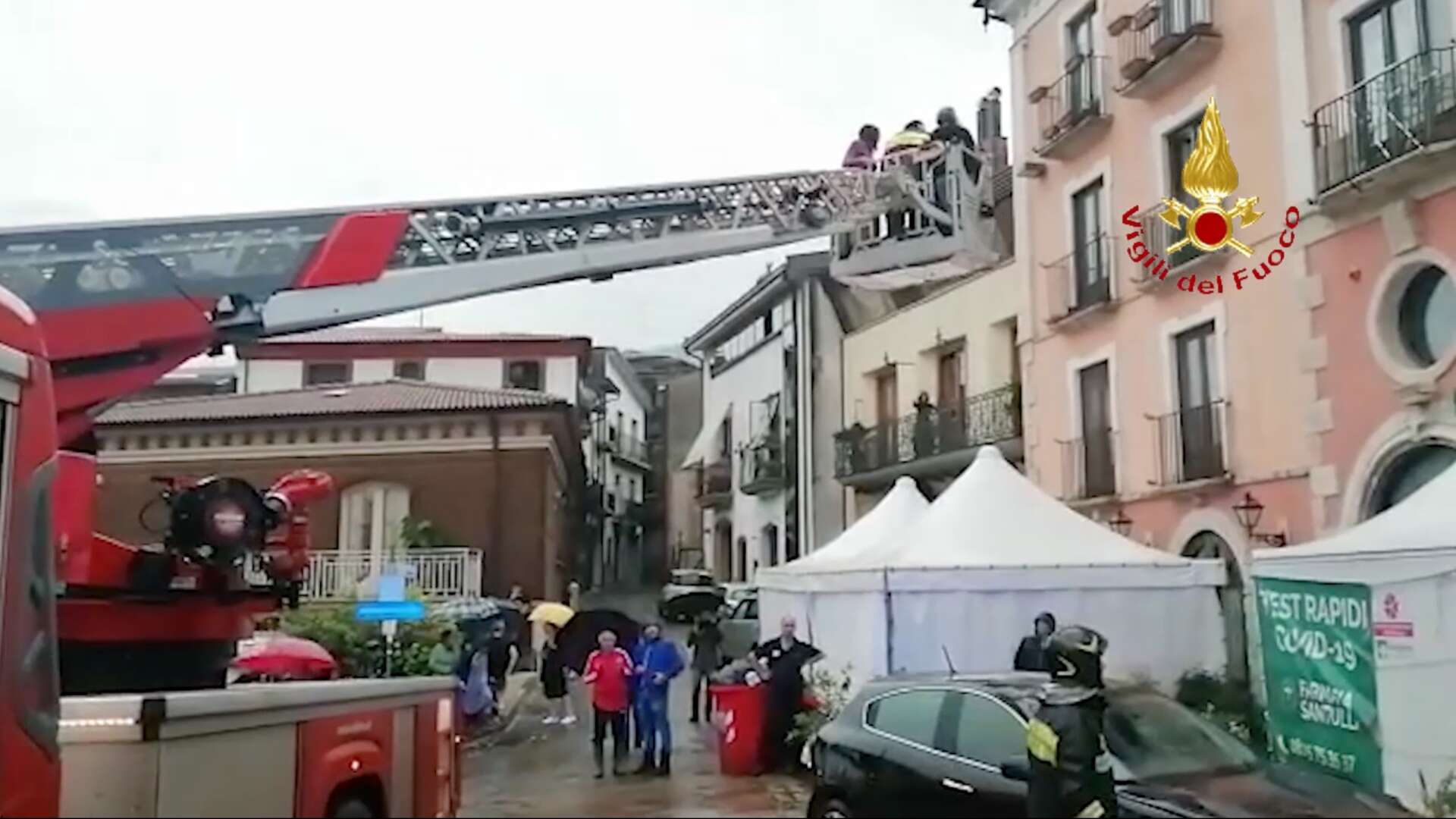 Monteforte Irpino flagellata dal maltempo, Protezione civile regionale sul posto Monteforte Irpino flagellata dal maltempo, Protezione civile regionale sul posto