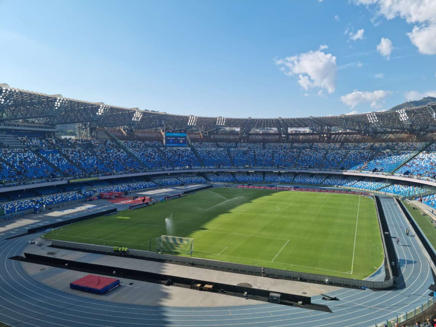 Napoli Milan: 50mila tifosi in coda online per assicurarsi un biglietto
