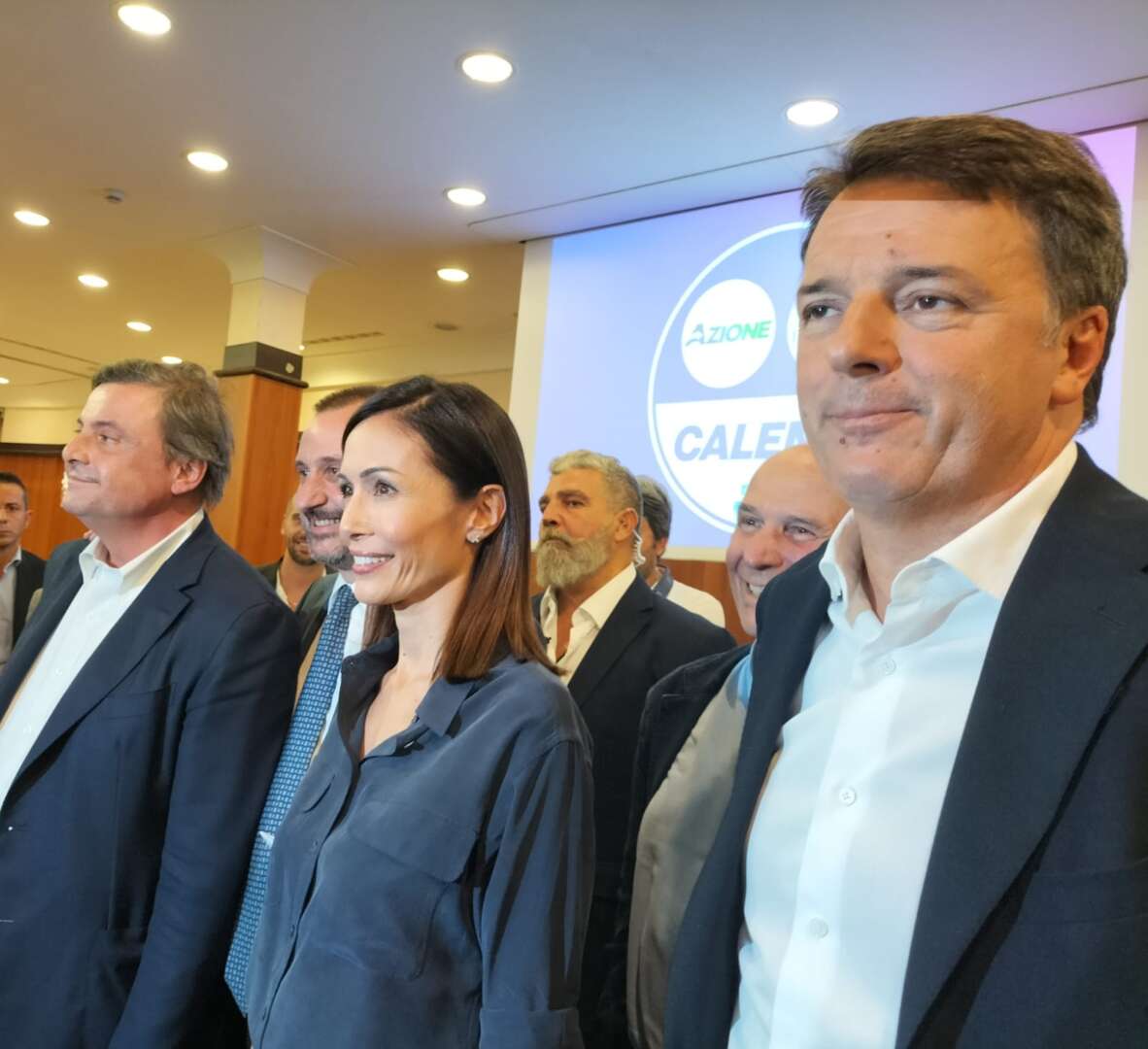 Chi deve votare il M5S secondo Renzi. E altre cose su Napoli e il Sud dette  da Carfagna e Calenda