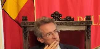 Caro energia, Manfredi: “Illuminazioni? A Napoli sarà un Natale sobrio”