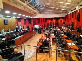 Rifiuti illeciti a Napoli, duello assessore-consigliere sui controlli. L’accusa: “Pochissime sanzioni”