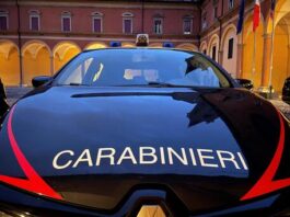 Omicidio a colpi di pistola nel quartiere di Pianura: sul posto i carabinieri