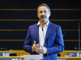 Brucellosi, l’europarlamentare sannita Pedicini in sciopero della fame con gli allevatori