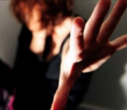 Abusi sulle nipotine gemelle di 6 anni: nonno condannato a 14 anni
