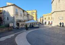 Corso Garibaldi, i commercianti passano all’azione: ecco cosa bolle in pentola