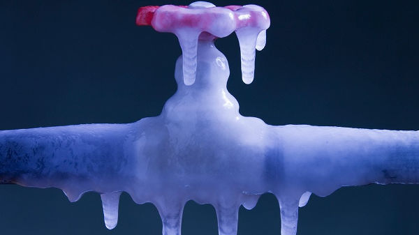 Freddo intenso: come proteggere i contatori dal gelo