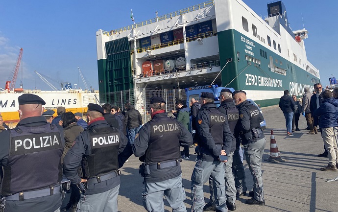 Migranti Salerno 