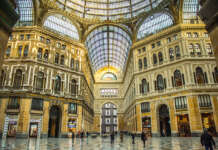 Napoli, sequestrato un immobile nella Galleria Umberto I