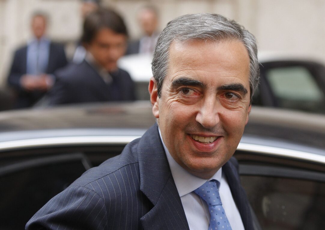 Il senatore Gasparri al congresso cittadino di Caserta di Forza Italia Il senatore Gasparri al congresso cittadino di Caserta di Forza Italia