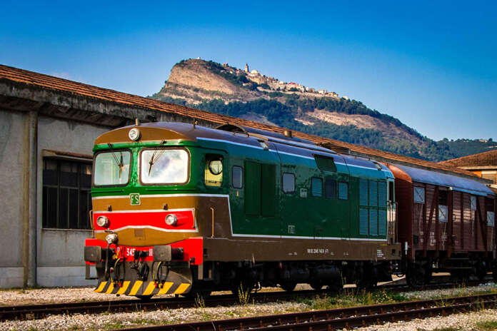 Storica ferrovia Avellino-Rocchetta