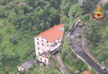 Bus precipitato a Ravello, 18 indagati per la morte dell’autista