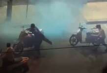 Furgone usato come ariete e fumogeno di copertura: scooter rubati durante la festa scudetto (VIDEO)