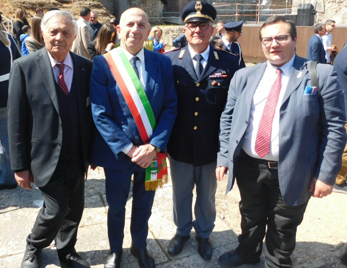 Arpaise: oggi si insediano Sindaco e giunta e primo Consiglio Comunale Arpaise: oggi si insediano Sindaco e giunta e primo Consiglio Comunale
