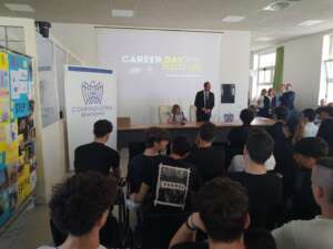 Career Day al ‘Lucarelli’, Monteforte: “L’opportunità che Confindustria vuole regalare agli studenti” (FOTO)