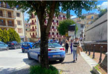 Ubriachi aggrediscono titolare di un locale: identificati