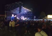 Il Bct chiude col botto: Zalone applica l’Iva all’amore e Mastella in navetta (VIDEO)
