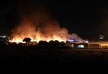Fiamme nel campo rom, distrutte alcune baracche disabitate