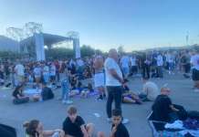 Geolier: i fan raccontano una giornata memorabile, poi l’apoteosi concerto (Foto-Video)