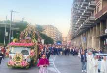 Processione dell’Assunta: la città si ritrova stretta alla sua Patrona (Video-Foto)