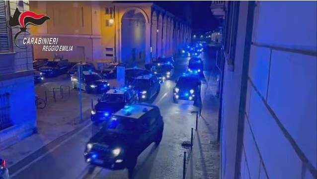 Cocaina da Scampia alle strade di Reggio Emilia: 24 persone in carcere nell’operazione ‘Fast Car’ 