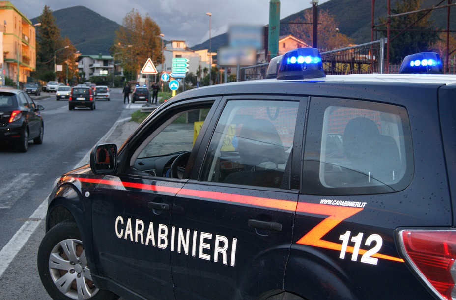 In giro con droga in auto, 43enne denunciato In giro con droga in auto, 43enne denunciato