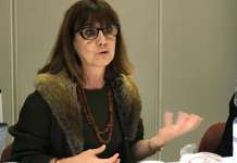 Cedole librarie, la commissione chiede all’assessora Striano di riaprire i termini: “Tanti esclusi, ad agosto il napoletano pensa alla vacanza”