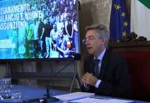 Napoli, il prof Manfredi si autopromuove e l’opposizione va in pezzi