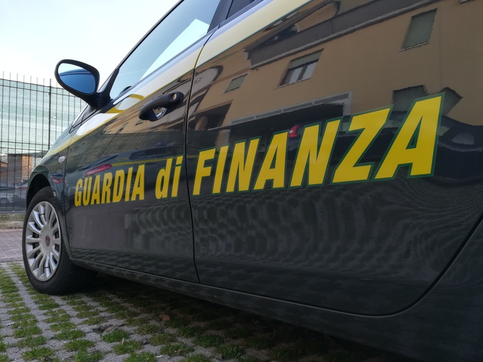 False dichiarazioni per fondi Covid, sequestro a un imprenditore