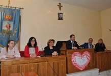 Apollosa, inaugurata panchina rossa contro la violenza sulle donne