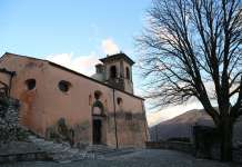 Onore a San Martino pregando per Don Mauriello