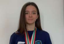Viola Scotto Di Carlo campionessa italiana nei 50 farfalla agli assoluti di Riccione